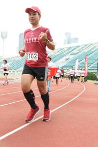 BIB: 2102
                            <button type="button" onclick="openModal(6016854)" class="btn btn-primary btn-sm float-right btn-popup" data-toggle="modal" data-target=".modal-high-quality">
                        <i class="fas fa-shopping-cart"></i> Add to Cart
                    </button>
                                            <button type="button" onclick="isThisMe(6016854, true)" class="btn btn-success btn-sm float-right btn-popup btn-isme hidden" data-toggle="tooltip" data-placement="bottom" title="นี่คือรูปของคุณใช่ไหม คลิกที่นี่เพื่อเอาเข้าอัลบั้ม">
                        <i class="fas fa-plus"></i> Add to album
                    </button>
                    <button type="button" onclick="isThisMe(6016854, false)" class="btn btn-warning btn-sm float-right btn-popup btn-isnotme hidden">
                        <i class="fas fa-ban"></i> Remove from album
                    </button>