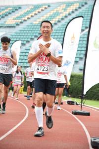 BIB: 4123, 003
                            <button type="button" onclick="openModal(6012973)" class="btn btn-primary btn-sm float-right btn-popup" data-toggle="modal" data-target=".modal-high-quality">
                        <i class="fas fa-shopping-cart"></i> Add to Cart
                    </button>
                                            <button type="button" onclick="isThisMe(6012973, true)" class="btn btn-success btn-sm float-right btn-popup btn-isme hidden" data-toggle="tooltip" data-placement="bottom" title="นี่คือรูปของคุณใช่ไหม คลิกที่นี่เพื่อเอาเข้าอัลบั้ม">
                        <i class="fas fa-plus"></i> Add to album
                    </button>
                    <button type="button" onclick="isThisMe(6012973, false)" class="btn btn-warning btn-sm float-right btn-popup btn-isnotme hidden">
                        <i class="fas fa-ban"></i> Remove from album
                    </button>