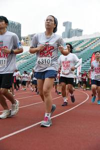 BIB: 6310, 4311, 629
                            <button type="button" onclick="openModal(6007773)" class="btn btn-primary btn-sm float-right btn-popup" data-toggle="modal" data-target=".modal-high-quality">
                        <i class="fas fa-shopping-cart"></i> Add to Cart
                    </button>
                                            <button type="button" onclick="isThisMe(6007773, true)" class="btn btn-success btn-sm float-right btn-popup btn-isme hidden" data-toggle="tooltip" data-placement="bottom" title="นี่คือรูปของคุณใช่ไหม คลิกที่นี่เพื่อเอาเข้าอัลบั้ม">
                        <i class="fas fa-plus"></i> Add to album
                    </button>
                    <button type="button" onclick="isThisMe(6007773, false)" class="btn btn-warning btn-sm float-right btn-popup btn-isnotme hidden">
                        <i class="fas fa-ban"></i> Remove from album
                    </button>