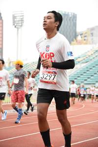 BIB: 2019, 3297
                            <button type="button" onclick="openModal(6017222)" class="btn btn-primary btn-sm float-right btn-popup" data-toggle="modal" data-target=".modal-high-quality">
                        <i class="fas fa-shopping-cart"></i> Add to Cart
                    </button>
                                            <button type="button" onclick="isThisMe(6017222, true)" class="btn btn-success btn-sm float-right btn-popup btn-isme hidden" data-toggle="tooltip" data-placement="bottom" title="นี่คือรูปของคุณใช่ไหม คลิกที่นี่เพื่อเอาเข้าอัลบั้ม">
                        <i class="fas fa-plus"></i> Add to album
                    </button>
                    <button type="button" onclick="isThisMe(6017222, false)" class="btn btn-warning btn-sm float-right btn-popup btn-isnotme hidden">
                        <i class="fas fa-ban"></i> Remove from album
                    </button>