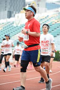 BIB: 948, 2064
                            <button type="button" onclick="openModal(6017656)" class="btn btn-primary btn-sm float-right btn-popup" data-toggle="modal" data-target=".modal-high-quality">
                        <i class="fas fa-shopping-cart"></i> Add to Cart
                    </button>
                                            <button type="button" onclick="isThisMe(6017656, true)" class="btn btn-success btn-sm float-right btn-popup btn-isme hidden" data-toggle="tooltip" data-placement="bottom" title="นี่คือรูปของคุณใช่ไหม คลิกที่นี่เพื่อเอาเข้าอัลบั้ม">
                        <i class="fas fa-plus"></i> Add to album
                    </button>
                    <button type="button" onclick="isThisMe(6017656, false)" class="btn btn-warning btn-sm float-right btn-popup btn-isnotme hidden">
                        <i class="fas fa-ban"></i> Remove from album
                    </button>