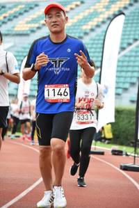 BIB: 1146, 5331
                            <button type="button" onclick="openModal(6016749)" class="btn btn-primary btn-sm float-right btn-popup" data-toggle="modal" data-target=".modal-high-quality">
                        <i class="fas fa-shopping-cart"></i> Add to Cart
                    </button>
                                            <button type="button" onclick="isThisMe(6016749, true)" class="btn btn-success btn-sm float-right btn-popup btn-isme hidden" data-toggle="tooltip" data-placement="bottom" title="นี่คือรูปของคุณใช่ไหม คลิกที่นี่เพื่อเอาเข้าอัลบั้ม">
                        <i class="fas fa-plus"></i> Add to album
                    </button>
                    <button type="button" onclick="isThisMe(6016749, false)" class="btn btn-warning btn-sm float-right btn-popup btn-isnotme hidden">
                        <i class="fas fa-ban"></i> Remove from album
                    </button>