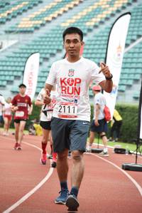 BIB: 201, 2111
                            <button type="button" onclick="openModal(6012784)" class="btn btn-primary btn-sm float-right btn-popup" data-toggle="modal" data-target=".modal-high-quality">
                        <i class="fas fa-shopping-cart"></i> Add to Cart
                    </button>
                                            <button type="button" onclick="isThisMe(6012784, true)" class="btn btn-success btn-sm float-right btn-popup btn-isme hidden" data-toggle="tooltip" data-placement="bottom" title="นี่คือรูปของคุณใช่ไหม คลิกที่นี่เพื่อเอาเข้าอัลบั้ม">
                        <i class="fas fa-plus"></i> Add to album
                    </button>
                    <button type="button" onclick="isThisMe(6012784, false)" class="btn btn-warning btn-sm float-right btn-popup btn-isnotme hidden">
                        <i class="fas fa-ban"></i> Remove from album
                    </button>