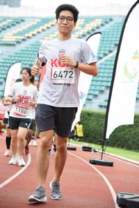 BIB: 6472, 1188
                            <button type="button" onclick="openModal(6016715)" class="btn btn-primary btn-sm float-right btn-popup" data-toggle="modal" data-target=".modal-high-quality">
                        <i class="fas fa-shopping-cart"></i> Add to Cart
                    </button>
                                            <button type="button" onclick="isThisMe(6016715, true)" class="btn btn-success btn-sm float-right btn-popup btn-isme hidden" data-toggle="tooltip" data-placement="bottom" title="นี่คือรูปของคุณใช่ไหม คลิกที่นี่เพื่อเอาเข้าอัลบั้ม">
                        <i class="fas fa-plus"></i> Add to album
                    </button>
                    <button type="button" onclick="isThisMe(6016715, false)" class="btn btn-warning btn-sm float-right btn-popup btn-isnotme hidden">
                        <i class="fas fa-ban"></i> Remove from album
                    </button>