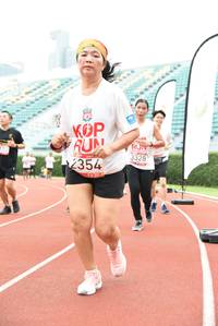 BIB: 2354, 3328
                            <button type="button" onclick="openModal(6015693)" class="btn btn-primary btn-sm float-right btn-popup" data-toggle="modal" data-target=".modal-high-quality">
                        <i class="fas fa-shopping-cart"></i> Add to Cart
                    </button>
                                            <button type="button" onclick="isThisMe(6015693, true)" class="btn btn-success btn-sm float-right btn-popup btn-isme hidden" data-toggle="tooltip" data-placement="bottom" title="นี่คือรูปของคุณใช่ไหม คลิกที่นี่เพื่อเอาเข้าอัลบั้ม">
                        <i class="fas fa-plus"></i> Add to album
                    </button>
                    <button type="button" onclick="isThisMe(6015693, false)" class="btn btn-warning btn-sm float-right btn-popup btn-isnotme hidden">
                        <i class="fas fa-ban"></i> Remove from album
                    </button>