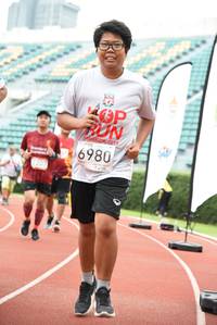 BIB: 2019, 6980
                            <button type="button" onclick="openModal(6013516)" class="btn btn-primary btn-sm float-right btn-popup" data-toggle="modal" data-target=".modal-high-quality">
                        <i class="fas fa-shopping-cart"></i> Add to Cart
                    </button>
                                            <button type="button" onclick="isThisMe(6013516, true)" class="btn btn-success btn-sm float-right btn-popup btn-isme hidden" data-toggle="tooltip" data-placement="bottom" title="นี่คือรูปของคุณใช่ไหม คลิกที่นี่เพื่อเอาเข้าอัลบั้ม">
                        <i class="fas fa-plus"></i> Add to album
                    </button>
                    <button type="button" onclick="isThisMe(6013516, false)" class="btn btn-warning btn-sm float-right btn-popup btn-isnotme hidden">
                        <i class="fas fa-ban"></i> Remove from album
                    </button>