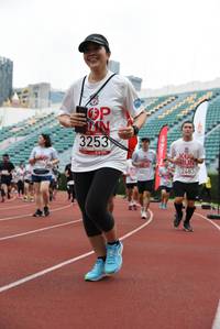 BIB: 3253, 2483
                            <button type="button" onclick="openModal(6007765)" class="btn btn-primary btn-sm float-right btn-popup" data-toggle="modal" data-target=".modal-high-quality">
                        <i class="fas fa-shopping-cart"></i> Add to Cart
                    </button>
                                            <button type="button" onclick="isThisMe(6007765, true)" class="btn btn-success btn-sm float-right btn-popup btn-isme hidden" data-toggle="tooltip" data-placement="bottom" title="นี่คือรูปของคุณใช่ไหม คลิกที่นี่เพื่อเอาเข้าอัลบั้ม">
                        <i class="fas fa-plus"></i> Add to album
                    </button>
                    <button type="button" onclick="isThisMe(6007765, false)" class="btn btn-warning btn-sm float-right btn-popup btn-isnotme hidden">
                        <i class="fas fa-ban"></i> Remove from album
                    </button>