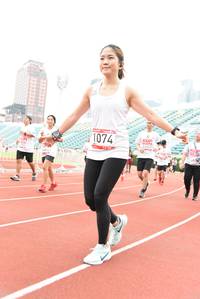 BIB: 1074, 2620
                            <button type="button" onclick="openModal(6013830)" class="btn btn-primary btn-sm float-right btn-popup" data-toggle="modal" data-target=".modal-high-quality">
                        <i class="fas fa-shopping-cart"></i> Add to Cart
                    </button>
                                            <button type="button" onclick="isThisMe(6013830, true)" class="btn btn-success btn-sm float-right btn-popup btn-isme hidden" data-toggle="tooltip" data-placement="bottom" title="นี่คือรูปของคุณใช่ไหม คลิกที่นี่เพื่อเอาเข้าอัลบั้ม">
                        <i class="fas fa-plus"></i> Add to album
                    </button>
                    <button type="button" onclick="isThisMe(6013830, false)" class="btn btn-warning btn-sm float-right btn-popup btn-isnotme hidden">
                        <i class="fas fa-ban"></i> Remove from album
                    </button>