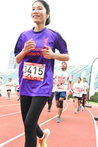 BIB: 3415, 295
                            <button type="button" onclick="openModal(6015946)" class="btn btn-primary btn-sm float-right btn-popup" data-toggle="modal" data-target=".modal-high-quality">
                        <i class="fas fa-shopping-cart"></i> Add to Cart
                    </button>
                                            <button type="button" onclick="isThisMe(6015946, true)" class="btn btn-success btn-sm float-right btn-popup btn-isme hidden" data-toggle="tooltip" data-placement="bottom" title="นี่คือรูปของคุณใช่ไหม คลิกที่นี่เพื่อเอาเข้าอัลบั้ม">
                        <i class="fas fa-plus"></i> Add to album
                    </button>
                    <button type="button" onclick="isThisMe(6015946, false)" class="btn btn-warning btn-sm float-right btn-popup btn-isnotme hidden">
                        <i class="fas fa-ban"></i> Remove from album
                    </button>