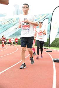 BIB: 4167
                            <button type="button" onclick="openModal(6015758)" class="btn btn-primary btn-sm float-right btn-popup" data-toggle="modal" data-target=".modal-high-quality">
                        <i class="fas fa-shopping-cart"></i> Add to Cart
                    </button>
                                            <button type="button" onclick="isThisMe(6015758, true)" class="btn btn-success btn-sm float-right btn-popup btn-isme hidden" data-toggle="tooltip" data-placement="bottom" title="นี่คือรูปของคุณใช่ไหม คลิกที่นี่เพื่อเอาเข้าอัลบั้ม">
                        <i class="fas fa-plus"></i> Add to album
                    </button>
                    <button type="button" onclick="isThisMe(6015758, false)" class="btn btn-warning btn-sm float-right btn-popup btn-isnotme hidden">
                        <i class="fas fa-ban"></i> Remove from album
                    </button>