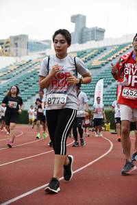 BIB: 4652, 201, 8773
                            <button type="button" onclick="openModal(6007861)" class="btn btn-primary btn-sm float-right btn-popup" data-toggle="modal" data-target=".modal-high-quality">
                        <i class="fas fa-shopping-cart"></i> Add to Cart
                    </button>
                                            <button type="button" onclick="isThisMe(6007861, true)" class="btn btn-success btn-sm float-right btn-popup btn-isme hidden" data-toggle="tooltip" data-placement="bottom" title="นี่คือรูปของคุณใช่ไหม คลิกที่นี่เพื่อเอาเข้าอัลบั้ม">
                        <i class="fas fa-plus"></i> Add to album
                    </button>
                    <button type="button" onclick="isThisMe(6007861, false)" class="btn btn-warning btn-sm float-right btn-popup btn-isnotme hidden">
                        <i class="fas fa-ban"></i> Remove from album
                    </button>