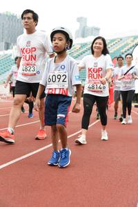 BIB: 4823, 6092, 4814, 8708, 265
                            <button type="button" onclick="openModal(6011471)" class="btn btn-primary btn-sm float-right btn-popup" data-toggle="modal" data-target=".modal-high-quality">
                        <i class="fas fa-shopping-cart"></i> Add to Cart
                    </button>
                                            <button type="button" onclick="isThisMe(6011471, true)" class="btn btn-success btn-sm float-right btn-popup btn-isme hidden" data-toggle="tooltip" data-placement="bottom" title="นี่คือรูปของคุณใช่ไหม คลิกที่นี่เพื่อเอาเข้าอัลบั้ม">
                        <i class="fas fa-plus"></i> Add to album
                    </button>
                    <button type="button" onclick="isThisMe(6011471, false)" class="btn btn-warning btn-sm float-right btn-popup btn-isnotme hidden">
                        <i class="fas fa-ban"></i> Remove from album
                    </button>