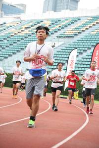 BIB: 5571
                            <button type="button" onclick="openModal(6016124)" class="btn btn-primary btn-sm float-right btn-popup" data-toggle="modal" data-target=".modal-high-quality">
                        <i class="fas fa-shopping-cart"></i> Add to Cart
                    </button>
                                            <button type="button" onclick="isThisMe(6016124, true)" class="btn btn-success btn-sm float-right btn-popup btn-isme hidden" data-toggle="tooltip" data-placement="bottom" title="นี่คือรูปของคุณใช่ไหม คลิกที่นี่เพื่อเอาเข้าอัลบั้ม">
                        <i class="fas fa-plus"></i> Add to album
                    </button>
                    <button type="button" onclick="isThisMe(6016124, false)" class="btn btn-warning btn-sm float-right btn-popup btn-isnotme hidden">
                        <i class="fas fa-ban"></i> Remove from album
                    </button>