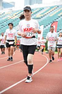 BIB: 729, 9064, 390
                            <button type="button" onclick="openModal(6016516)" class="btn btn-primary btn-sm float-right btn-popup" data-toggle="modal" data-target=".modal-high-quality">
                        <i class="fas fa-shopping-cart"></i> Add to Cart
                    </button>
                                            <button type="button" onclick="isThisMe(6016516, true)" class="btn btn-success btn-sm float-right btn-popup btn-isme hidden" data-toggle="tooltip" data-placement="bottom" title="นี่คือรูปของคุณใช่ไหม คลิกที่นี่เพื่อเอาเข้าอัลบั้ม">
                        <i class="fas fa-plus"></i> Add to album
                    </button>
                    <button type="button" onclick="isThisMe(6016516, false)" class="btn btn-warning btn-sm float-right btn-popup btn-isnotme hidden">
                        <i class="fas fa-ban"></i> Remove from album
                    </button>