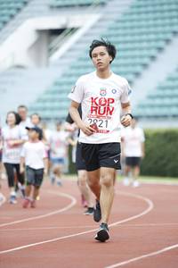 BIB: 2821
                            <button type="button" onclick="openModal(5997843)" class="btn btn-primary btn-sm float-right btn-popup" data-toggle="modal" data-target=".modal-high-quality">
                        <i class="fas fa-shopping-cart"></i> Add to Cart
                    </button>
                                            <button type="button" onclick="isThisMe(5997843, true)" class="btn btn-success btn-sm float-right btn-popup btn-isme hidden" data-toggle="tooltip" data-placement="bottom" title="นี่คือรูปของคุณใช่ไหม คลิกที่นี่เพื่อเอาเข้าอัลบั้ม">
                        <i class="fas fa-plus"></i> Add to album
                    </button>
                    <button type="button" onclick="isThisMe(5997843, false)" class="btn btn-warning btn-sm float-right btn-popup btn-isnotme hidden">
                        <i class="fas fa-ban"></i> Remove from album
                    </button>