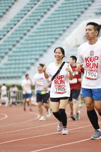 BIB: 1904, 1905
                            <button type="button" onclick="openModal(6002282)" class="btn btn-primary btn-sm float-right btn-popup" data-toggle="modal" data-target=".modal-high-quality">
                        <i class="fas fa-shopping-cart"></i> Add to Cart
                    </button>
                                            <button type="button" onclick="isThisMe(6002282, true)" class="btn btn-success btn-sm float-right btn-popup btn-isme hidden" data-toggle="tooltip" data-placement="bottom" title="นี่คือรูปของคุณใช่ไหม คลิกที่นี่เพื่อเอาเข้าอัลบั้ม">
                        <i class="fas fa-plus"></i> Add to album
                    </button>
                    <button type="button" onclick="isThisMe(6002282, false)" class="btn btn-warning btn-sm float-right btn-popup btn-isnotme hidden">
                        <i class="fas fa-ban"></i> Remove from album
                    </button>