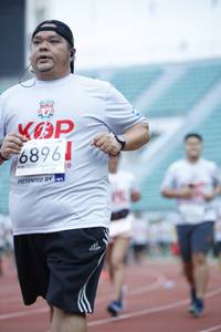 BIB: 6896
                            <button type="button" onclick="openModal(5994953)" class="btn btn-primary btn-sm float-right btn-popup" data-toggle="modal" data-target=".modal-high-quality">
                        <i class="fas fa-shopping-cart"></i> Add to Cart
                    </button>
                                            <button type="button" onclick="isThisMe(5994953, true)" class="btn btn-success btn-sm float-right btn-popup btn-isme hidden" data-toggle="tooltip" data-placement="bottom" title="นี่คือรูปของคุณใช่ไหม คลิกที่นี่เพื่อเอาเข้าอัลบั้ม">
                        <i class="fas fa-plus"></i> Add to album
                    </button>
                    <button type="button" onclick="isThisMe(5994953, false)" class="btn btn-warning btn-sm float-right btn-popup btn-isnotme hidden">
                        <i class="fas fa-ban"></i> Remove from album
                    </button>