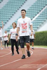 BIB: 1626, 8492
                            <button type="button" onclick="openModal(5998816)" class="btn btn-primary btn-sm float-right btn-popup" data-toggle="modal" data-target=".modal-high-quality">
                        <i class="fas fa-shopping-cart"></i> Add to Cart
                    </button>
                                            <button type="button" onclick="isThisMe(5998816, true)" class="btn btn-success btn-sm float-right btn-popup btn-isme hidden" data-toggle="tooltip" data-placement="bottom" title="นี่คือรูปของคุณใช่ไหม คลิกที่นี่เพื่อเอาเข้าอัลบั้ม">
                        <i class="fas fa-plus"></i> Add to album
                    </button>
                    <button type="button" onclick="isThisMe(5998816, false)" class="btn btn-warning btn-sm float-right btn-popup btn-isnotme hidden">
                        <i class="fas fa-ban"></i> Remove from album
                    </button>