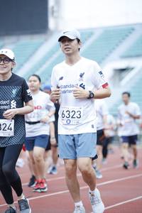 BIB: 6323, 225, 824
                            <button type="button" onclick="openModal(5996086)" class="btn btn-primary btn-sm float-right btn-popup" data-toggle="modal" data-target=".modal-high-quality">
                        <i class="fas fa-shopping-cart"></i> Add to Cart
                    </button>
                                            <button type="button" onclick="isThisMe(5996086, true)" class="btn btn-success btn-sm float-right btn-popup btn-isme hidden" data-toggle="tooltip" data-placement="bottom" title="นี่คือรูปของคุณใช่ไหม คลิกที่นี่เพื่อเอาเข้าอัลบั้ม">
                        <i class="fas fa-plus"></i> Add to album
                    </button>
                    <button type="button" onclick="isThisMe(5996086, false)" class="btn btn-warning btn-sm float-right btn-popup btn-isnotme hidden">
                        <i class="fas fa-ban"></i> Remove from album
                    </button>