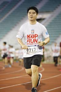 BIB: 201, 4717
                            <button type="button" onclick="openModal(5968631)" class="btn btn-primary btn-sm float-right btn-popup" data-toggle="modal" data-target=".modal-high-quality">
                        <i class="fas fa-shopping-cart"></i> Add to Cart
                    </button>
                                            <button type="button" onclick="isThisMe(5968631, true)" class="btn btn-success btn-sm float-right btn-popup btn-isme hidden" data-toggle="tooltip" data-placement="bottom" title="นี่คือรูปของคุณใช่ไหม คลิกที่นี่เพื่อเอาเข้าอัลบั้ม">
                        <i class="fas fa-plus"></i> Add to album
                    </button>
                    <button type="button" onclick="isThisMe(5968631, false)" class="btn btn-warning btn-sm float-right btn-popup btn-isnotme hidden">
                        <i class="fas fa-ban"></i> Remove from album
                    </button>