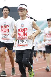 BIB: 5631, 2019, 1982
                            <button type="button" onclick="openModal(5999677)" class="btn btn-primary btn-sm float-right btn-popup" data-toggle="modal" data-target=".modal-high-quality">
                        <i class="fas fa-shopping-cart"></i> Add to Cart
                    </button>
                                            <button type="button" onclick="isThisMe(5999677, true)" class="btn btn-success btn-sm float-right btn-popup btn-isme hidden" data-toggle="tooltip" data-placement="bottom" title="นี่คือรูปของคุณใช่ไหม คลิกที่นี่เพื่อเอาเข้าอัลบั้ม">
                        <i class="fas fa-plus"></i> Add to album
                    </button>
                    <button type="button" onclick="isThisMe(5999677, false)" class="btn btn-warning btn-sm float-right btn-popup btn-isnotme hidden">
                        <i class="fas fa-ban"></i> Remove from album
                    </button>