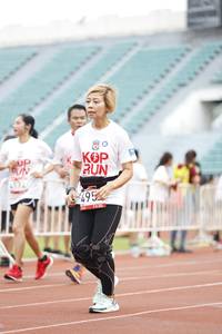 BIB: 472, 495
                            <button type="button" onclick="openModal(6000269)" class="btn btn-primary btn-sm float-right btn-popup" data-toggle="modal" data-target=".modal-high-quality">
                        <i class="fas fa-shopping-cart"></i> Add to Cart
                    </button>
                                            <button type="button" onclick="isThisMe(6000269, true)" class="btn btn-success btn-sm float-right btn-popup btn-isme hidden" data-toggle="tooltip" data-placement="bottom" title="นี่คือรูปของคุณใช่ไหม คลิกที่นี่เพื่อเอาเข้าอัลบั้ม">
                        <i class="fas fa-plus"></i> Add to album
                    </button>
                    <button type="button" onclick="isThisMe(6000269, false)" class="btn btn-warning btn-sm float-right btn-popup btn-isnotme hidden">
                        <i class="fas fa-ban"></i> Remove from album
                    </button>