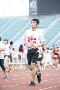 BIB: 230
                            <button type="button" onclick="openModal(5998244)" class="btn btn-primary btn-sm float-right btn-popup" data-toggle="modal" data-target=".modal-high-quality">
                        <i class="fas fa-shopping-cart"></i> Add to Cart
                    </button>
                                            <button type="button" onclick="isThisMe(5998244, true)" class="btn btn-success btn-sm float-right btn-popup btn-isme hidden" data-toggle="tooltip" data-placement="bottom" title="นี่คือรูปของคุณใช่ไหม คลิกที่นี่เพื่อเอาเข้าอัลบั้ม">
                        <i class="fas fa-plus"></i> Add to album
                    </button>
                    <button type="button" onclick="isThisMe(5998244, false)" class="btn btn-warning btn-sm float-right btn-popup btn-isnotme hidden">
                        <i class="fas fa-ban"></i> Remove from album
                    </button>