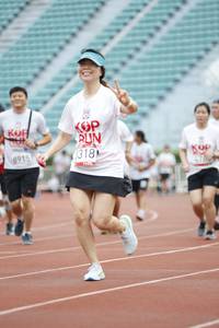 BIB: 318, 278, 8915
                            <button type="button" onclick="openModal(5998916)" class="btn btn-primary btn-sm float-right btn-popup" data-toggle="modal" data-target=".modal-high-quality">
                        <i class="fas fa-shopping-cart"></i> Add to Cart
                    </button>
                                            <button type="button" onclick="isThisMe(5998916, true)" class="btn btn-success btn-sm float-right btn-popup btn-isme hidden" data-toggle="tooltip" data-placement="bottom" title="นี่คือรูปของคุณใช่ไหม คลิกที่นี่เพื่อเอาเข้าอัลบั้ม">
                        <i class="fas fa-plus"></i> Add to album
                    </button>
                    <button type="button" onclick="isThisMe(5998916, false)" class="btn btn-warning btn-sm float-right btn-popup btn-isnotme hidden">
                        <i class="fas fa-ban"></i> Remove from album
                    </button>