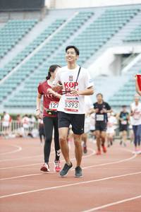 BIB: 127, 5393
                            <button type="button" onclick="openModal(5999731)" class="btn btn-primary btn-sm float-right btn-popup" data-toggle="modal" data-target=".modal-high-quality">
                        <i class="fas fa-shopping-cart"></i> Add to Cart
                    </button>
                                            <button type="button" onclick="isThisMe(5999731, true)" class="btn btn-success btn-sm float-right btn-popup btn-isme hidden" data-toggle="tooltip" data-placement="bottom" title="นี่คือรูปของคุณใช่ไหม คลิกที่นี่เพื่อเอาเข้าอัลบั้ม">
                        <i class="fas fa-plus"></i> Add to album
                    </button>
                    <button type="button" onclick="isThisMe(5999731, false)" class="btn btn-warning btn-sm float-right btn-popup btn-isnotme hidden">
                        <i class="fas fa-ban"></i> Remove from album
                    </button>