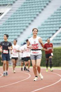 BIB: 4129
                            <button type="button" onclick="openModal(6000330)" class="btn btn-primary btn-sm float-right btn-popup" data-toggle="modal" data-target=".modal-high-quality">
                        <i class="fas fa-shopping-cart"></i> Add to Cart
                    </button>
                                            <button type="button" onclick="isThisMe(6000330, true)" class="btn btn-success btn-sm float-right btn-popup btn-isme hidden" data-toggle="tooltip" data-placement="bottom" title="นี่คือรูปของคุณใช่ไหม คลิกที่นี่เพื่อเอาเข้าอัลบั้ม">
                        <i class="fas fa-plus"></i> Add to album
                    </button>
                    <button type="button" onclick="isThisMe(6000330, false)" class="btn btn-warning btn-sm float-right btn-popup btn-isnotme hidden">
                        <i class="fas fa-ban"></i> Remove from album
                    </button>