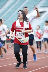 BIB: 7409
                            <button type="button" onclick="openModal(5997200)" class="btn btn-primary btn-sm float-right btn-popup" data-toggle="modal" data-target=".modal-high-quality">
                        <i class="fas fa-shopping-cart"></i> Add to Cart
                    </button>
                                            <button type="button" onclick="isThisMe(5997200, true)" class="btn btn-success btn-sm float-right btn-popup btn-isme hidden" data-toggle="tooltip" data-placement="bottom" title="นี่คือรูปของคุณใช่ไหม คลิกที่นี่เพื่อเอาเข้าอัลบั้ม">
                        <i class="fas fa-plus"></i> Add to album
                    </button>
                    <button type="button" onclick="isThisMe(5997200, false)" class="btn btn-warning btn-sm float-right btn-popup btn-isnotme hidden">
                        <i class="fas fa-ban"></i> Remove from album
                    </button>