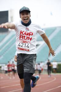 BIB: 2010, 4214
                            <button type="button" onclick="openModal(5996745)" class="btn btn-primary btn-sm float-right btn-popup" data-toggle="modal" data-target=".modal-high-quality">
                        <i class="fas fa-shopping-cart"></i> Add to Cart
                    </button>
                                            <button type="button" onclick="isThisMe(5996745, true)" class="btn btn-success btn-sm float-right btn-popup btn-isme hidden" data-toggle="tooltip" data-placement="bottom" title="นี่คือรูปของคุณใช่ไหม คลิกที่นี่เพื่อเอาเข้าอัลบั้ม">
                        <i class="fas fa-plus"></i> Add to album
                    </button>
                    <button type="button" onclick="isThisMe(5996745, false)" class="btn btn-warning btn-sm float-right btn-popup btn-isnotme hidden">
                        <i class="fas fa-ban"></i> Remove from album
                    </button>