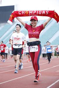 BIB: 3140, 6173
                            <button type="button" onclick="openModal(5996515)" class="btn btn-primary btn-sm float-right btn-popup" data-toggle="modal" data-target=".modal-high-quality">
                        <i class="fas fa-shopping-cart"></i> Add to Cart
                    </button>
                                            <button type="button" onclick="isThisMe(5996515, true)" class="btn btn-success btn-sm float-right btn-popup btn-isme hidden" data-toggle="tooltip" data-placement="bottom" title="นี่คือรูปของคุณใช่ไหม คลิกที่นี่เพื่อเอาเข้าอัลบั้ม">
                        <i class="fas fa-plus"></i> Add to album
                    </button>
                    <button type="button" onclick="isThisMe(5996515, false)" class="btn btn-warning btn-sm float-right btn-popup btn-isnotme hidden">
                        <i class="fas fa-ban"></i> Remove from album
                    </button>