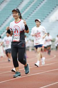 BIB: 040
                            <button type="button" onclick="openModal(5998938)" class="btn btn-primary btn-sm float-right btn-popup" data-toggle="modal" data-target=".modal-high-quality">
                        <i class="fas fa-shopping-cart"></i> Add to Cart
                    </button>
                                            <button type="button" onclick="isThisMe(5998938, true)" class="btn btn-success btn-sm float-right btn-popup btn-isme hidden" data-toggle="tooltip" data-placement="bottom" title="นี่คือรูปของคุณใช่ไหม คลิกที่นี่เพื่อเอาเข้าอัลบั้ม">
                        <i class="fas fa-plus"></i> Add to album
                    </button>
                    <button type="button" onclick="isThisMe(5998938, false)" class="btn btn-warning btn-sm float-right btn-popup btn-isnotme hidden">
                        <i class="fas fa-ban"></i> Remove from album
                    </button>