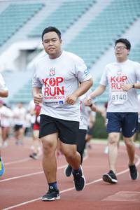 BIB: 8140, 2019
                            <button type="button" onclick="openModal(5997558)" class="btn btn-primary btn-sm float-right btn-popup" data-toggle="modal" data-target=".modal-high-quality">
                        <i class="fas fa-shopping-cart"></i> Add to Cart
                    </button>
                                            <button type="button" onclick="isThisMe(5997558, true)" class="btn btn-success btn-sm float-right btn-popup btn-isme hidden" data-toggle="tooltip" data-placement="bottom" title="นี่คือรูปของคุณใช่ไหม คลิกที่นี่เพื่อเอาเข้าอัลบั้ม">
                        <i class="fas fa-plus"></i> Add to album
                    </button>
                    <button type="button" onclick="isThisMe(5997558, false)" class="btn btn-warning btn-sm float-right btn-popup btn-isnotme hidden">
                        <i class="fas fa-ban"></i> Remove from album
                    </button>