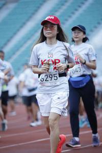 BIB: 6295, 7043
                            <button type="button" onclick="openModal(5993173)" class="btn btn-primary btn-sm float-right btn-popup" data-toggle="modal" data-target=".modal-high-quality">
                        <i class="fas fa-shopping-cart"></i> Add to Cart
                    </button>
                                            <button type="button" onclick="isThisMe(5993173, true)" class="btn btn-success btn-sm float-right btn-popup btn-isme hidden" data-toggle="tooltip" data-placement="bottom" title="นี่คือรูปของคุณใช่ไหม คลิกที่นี่เพื่อเอาเข้าอัลบั้ม">
                        <i class="fas fa-plus"></i> Add to album
                    </button>
                    <button type="button" onclick="isThisMe(5993173, false)" class="btn btn-warning btn-sm float-right btn-popup btn-isnotme hidden">
                        <i class="fas fa-ban"></i> Remove from album
                    </button>