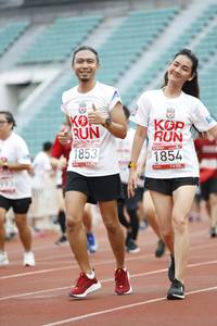 BIB: 1853, 944, 2019, 1854
                            <button type="button" onclick="openModal(5998908)" class="btn btn-primary btn-sm float-right btn-popup" data-toggle="modal" data-target=".modal-high-quality">
                        <i class="fas fa-shopping-cart"></i> Add to Cart
                    </button>
                                            <button type="button" onclick="isThisMe(5998908, true)" class="btn btn-success btn-sm float-right btn-popup btn-isme hidden" data-toggle="tooltip" data-placement="bottom" title="นี่คือรูปของคุณใช่ไหม คลิกที่นี่เพื่อเอาเข้าอัลบั้ม">
                        <i class="fas fa-plus"></i> Add to album
                    </button>
                    <button type="button" onclick="isThisMe(5998908, false)" class="btn btn-warning btn-sm float-right btn-popup btn-isnotme hidden">
                        <i class="fas fa-ban"></i> Remove from album
                    </button>