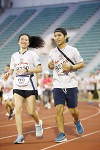 BIB: 800, 822
                            <button type="button" onclick="openModal(5976749)" class="btn btn-primary btn-sm float-right btn-popup" data-toggle="modal" data-target=".modal-high-quality">
                        <i class="fas fa-shopping-cart"></i> Add to Cart
                    </button>
                                            <button type="button" onclick="isThisMe(5976749, true)" class="btn btn-success btn-sm float-right btn-popup btn-isme hidden" data-toggle="tooltip" data-placement="bottom" title="นี่คือรูปของคุณใช่ไหม คลิกที่นี่เพื่อเอาเข้าอัลบั้ม">
                        <i class="fas fa-plus"></i> Add to album
                    </button>
                    <button type="button" onclick="isThisMe(5976749, false)" class="btn btn-warning btn-sm float-right btn-popup btn-isnotme hidden">
                        <i class="fas fa-ban"></i> Remove from album
                    </button>