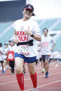 BIB: 4092, 
                            <button type="button" onclick="openModal(5996428)" class="btn btn-primary btn-sm float-right btn-popup" data-toggle="modal" data-target=".modal-high-quality">
                        <i class="fas fa-shopping-cart"></i> Add to Cart
                    </button>
                                            <button type="button" onclick="isThisMe(5996428, true)" class="btn btn-success btn-sm float-right btn-popup btn-isme hidden" data-toggle="tooltip" data-placement="bottom" title="นี่คือรูปของคุณใช่ไหม คลิกที่นี่เพื่อเอาเข้าอัลบั้ม">
                        <i class="fas fa-plus"></i> Add to album
                    </button>
                    <button type="button" onclick="isThisMe(5996428, false)" class="btn btn-warning btn-sm float-right btn-popup btn-isnotme hidden">
                        <i class="fas fa-ban"></i> Remove from album
                    </button>