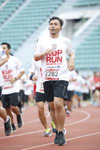 BIB: 2019, 2282
                            <button type="button" onclick="openModal(5997975)" class="btn btn-primary btn-sm float-right btn-popup" data-toggle="modal" data-target=".modal-high-quality">
                        <i class="fas fa-shopping-cart"></i> Add to Cart
                    </button>
                                            <button type="button" onclick="isThisMe(5997975, true)" class="btn btn-success btn-sm float-right btn-popup btn-isme hidden" data-toggle="tooltip" data-placement="bottom" title="นี่คือรูปของคุณใช่ไหม คลิกที่นี่เพื่อเอาเข้าอัลบั้ม">
                        <i class="fas fa-plus"></i> Add to album
                    </button>
                    <button type="button" onclick="isThisMe(5997975, false)" class="btn btn-warning btn-sm float-right btn-popup btn-isnotme hidden">
                        <i class="fas fa-ban"></i> Remove from album
                    </button>