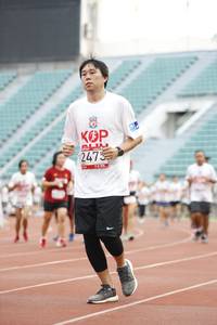 BIB: 2473
                            <button type="button" onclick="openModal(5999983)" class="btn btn-primary btn-sm float-right btn-popup" data-toggle="modal" data-target=".modal-high-quality">
                        <i class="fas fa-shopping-cart"></i> Add to Cart
                    </button>
                                            <button type="button" onclick="isThisMe(5999983, true)" class="btn btn-success btn-sm float-right btn-popup btn-isme hidden" data-toggle="tooltip" data-placement="bottom" title="นี่คือรูปของคุณใช่ไหม คลิกที่นี่เพื่อเอาเข้าอัลบั้ม">
                        <i class="fas fa-plus"></i> Add to album
                    </button>
                    <button type="button" onclick="isThisMe(5999983, false)" class="btn btn-warning btn-sm float-right btn-popup btn-isnotme hidden">
                        <i class="fas fa-ban"></i> Remove from album
                    </button>