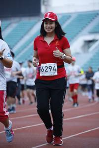 BIB: 6294
                            <button type="button" onclick="openModal(5992697)" class="btn btn-primary btn-sm float-right btn-popup" data-toggle="modal" data-target=".modal-high-quality">
                        <i class="fas fa-shopping-cart"></i> Add to Cart
                    </button>
                                            <button type="button" onclick="isThisMe(5992697, true)" class="btn btn-success btn-sm float-right btn-popup btn-isme hidden" data-toggle="tooltip" data-placement="bottom" title="นี่คือรูปของคุณใช่ไหม คลิกที่นี่เพื่อเอาเข้าอัลบั้ม">
                        <i class="fas fa-plus"></i> Add to album
                    </button>
                    <button type="button" onclick="isThisMe(5992697, false)" class="btn btn-warning btn-sm float-right btn-popup btn-isnotme hidden">
                        <i class="fas fa-ban"></i> Remove from album
                    </button>