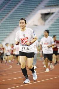 BIB: 8718
                            <button type="button" onclick="openModal(5977401)" class="btn btn-primary btn-sm float-right btn-popup" data-toggle="modal" data-target=".modal-high-quality">
                        <i class="fas fa-shopping-cart"></i> Add to Cart
                    </button>
                                            <button type="button" onclick="isThisMe(5977401, true)" class="btn btn-success btn-sm float-right btn-popup btn-isme hidden" data-toggle="tooltip" data-placement="bottom" title="นี่คือรูปของคุณใช่ไหม คลิกที่นี่เพื่อเอาเข้าอัลบั้ม">
                        <i class="fas fa-plus"></i> Add to album
                    </button>
                    <button type="button" onclick="isThisMe(5977401, false)" class="btn btn-warning btn-sm float-right btn-popup btn-isnotme hidden">
                        <i class="fas fa-ban"></i> Remove from album
                    </button>