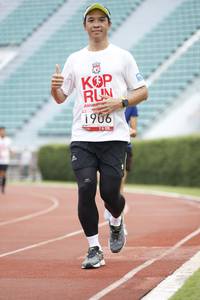 BIB: 1906
                            <button type="button" onclick="openModal(5999354)" class="btn btn-primary btn-sm float-right btn-popup" data-toggle="modal" data-target=".modal-high-quality">
                        <i class="fas fa-shopping-cart"></i> Add to Cart
                    </button>
                                            <button type="button" onclick="isThisMe(5999354, true)" class="btn btn-success btn-sm float-right btn-popup btn-isme hidden" data-toggle="tooltip" data-placement="bottom" title="นี่คือรูปของคุณใช่ไหม คลิกที่นี่เพื่อเอาเข้าอัลบั้ม">
                        <i class="fas fa-plus"></i> Add to album
                    </button>
                    <button type="button" onclick="isThisMe(5999354, false)" class="btn btn-warning btn-sm float-right btn-popup btn-isnotme hidden">
                        <i class="fas fa-ban"></i> Remove from album
                    </button>