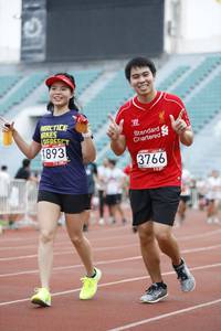 BIB: 1893, 3766
                            <button type="button" onclick="openModal(5998299)" class="btn btn-primary btn-sm float-right btn-popup" data-toggle="modal" data-target=".modal-high-quality">
                        <i class="fas fa-shopping-cart"></i> Add to Cart
                    </button>
                                            <button type="button" onclick="isThisMe(5998299, true)" class="btn btn-success btn-sm float-right btn-popup btn-isme hidden" data-toggle="tooltip" data-placement="bottom" title="นี่คือรูปของคุณใช่ไหม คลิกที่นี่เพื่อเอาเข้าอัลบั้ม">
                        <i class="fas fa-plus"></i> Add to album
                    </button>
                    <button type="button" onclick="isThisMe(5998299, false)" class="btn btn-warning btn-sm float-right btn-popup btn-isnotme hidden">
                        <i class="fas fa-ban"></i> Remove from album
                    </button>