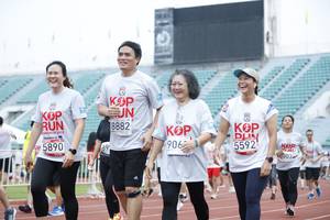 BIB: 8882, 906, 201, 5592, 5890, 803
                            <button type="button" onclick="openModal(5996866)" class="btn btn-primary btn-sm float-right btn-popup" data-toggle="modal" data-target=".modal-high-quality">
                        <i class="fas fa-shopping-cart"></i> Add to Cart
                    </button>
                                            <button type="button" onclick="isThisMe(5996866, true)" class="btn btn-success btn-sm float-right btn-popup btn-isme hidden" data-toggle="tooltip" data-placement="bottom" title="นี่คือรูปของคุณใช่ไหม คลิกที่นี่เพื่อเอาเข้าอัลบั้ม">
                        <i class="fas fa-plus"></i> Add to album
                    </button>
                    <button type="button" onclick="isThisMe(5996866, false)" class="btn btn-warning btn-sm float-right btn-popup btn-isnotme hidden">
                        <i class="fas fa-ban"></i> Remove from album
                    </button>