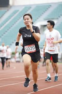 BIB: 5020, 1114
                            <button type="button" onclick="openModal(6000077)" class="btn btn-primary btn-sm float-right btn-popup" data-toggle="modal" data-target=".modal-high-quality">
                        <i class="fas fa-shopping-cart"></i> Add to Cart
                    </button>
                                            <button type="button" onclick="isThisMe(6000077, true)" class="btn btn-success btn-sm float-right btn-popup btn-isme hidden" data-toggle="tooltip" data-placement="bottom" title="นี่คือรูปของคุณใช่ไหม คลิกที่นี่เพื่อเอาเข้าอัลบั้ม">
                        <i class="fas fa-plus"></i> Add to album
                    </button>
                    <button type="button" onclick="isThisMe(6000077, false)" class="btn btn-warning btn-sm float-right btn-popup btn-isnotme hidden">
                        <i class="fas fa-ban"></i> Remove from album
                    </button>