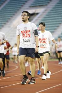 BIB: 5529, 7445
                            <button type="button" onclick="openModal(5976984)" class="btn btn-primary btn-sm float-right btn-popup" data-toggle="modal" data-target=".modal-high-quality">
                        <i class="fas fa-shopping-cart"></i> Add to Cart
                    </button>
                                            <button type="button" onclick="isThisMe(5976984, true)" class="btn btn-success btn-sm float-right btn-popup btn-isme hidden" data-toggle="tooltip" data-placement="bottom" title="นี่คือรูปของคุณใช่ไหม คลิกที่นี่เพื่อเอาเข้าอัลบั้ม">
                        <i class="fas fa-plus"></i> Add to album
                    </button>
                    <button type="button" onclick="isThisMe(5976984, false)" class="btn btn-warning btn-sm float-right btn-popup btn-isnotme hidden">
                        <i class="fas fa-ban"></i> Remove from album
                    </button>