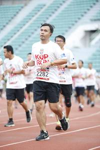 BIB: 2282
                            <button type="button" onclick="openModal(5997985)" class="btn btn-primary btn-sm float-right btn-popup" data-toggle="modal" data-target=".modal-high-quality">
                        <i class="fas fa-shopping-cart"></i> Add to Cart
                    </button>
                                            <button type="button" onclick="isThisMe(5997985, true)" class="btn btn-success btn-sm float-right btn-popup btn-isme hidden" data-toggle="tooltip" data-placement="bottom" title="นี่คือรูปของคุณใช่ไหม คลิกที่นี่เพื่อเอาเข้าอัลบั้ม">
                        <i class="fas fa-plus"></i> Add to album
                    </button>
                    <button type="button" onclick="isThisMe(5997985, false)" class="btn btn-warning btn-sm float-right btn-popup btn-isnotme hidden">
                        <i class="fas fa-ban"></i> Remove from album
                    </button>