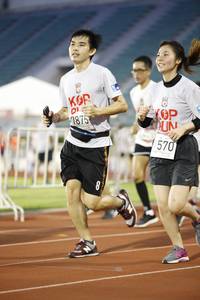 BIB: 7875, 570
                            <button type="button" onclick="openModal(5968791)" class="btn btn-primary btn-sm float-right btn-popup" data-toggle="modal" data-target=".modal-high-quality">
                        <i class="fas fa-shopping-cart"></i> Add to Cart
                    </button>
                                            <button type="button" onclick="isThisMe(5968791, true)" class="btn btn-success btn-sm float-right btn-popup btn-isme hidden" data-toggle="tooltip" data-placement="bottom" title="นี่คือรูปของคุณใช่ไหม คลิกที่นี่เพื่อเอาเข้าอัลบั้ม">
                        <i class="fas fa-plus"></i> Add to album
                    </button>
                    <button type="button" onclick="isThisMe(5968791, false)" class="btn btn-warning btn-sm float-right btn-popup btn-isnotme hidden">
                        <i class="fas fa-ban"></i> Remove from album
                    </button>